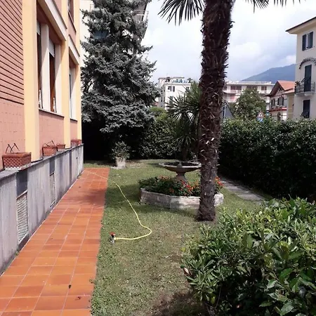 Relax Giardino E Mare 아파트 라팔로